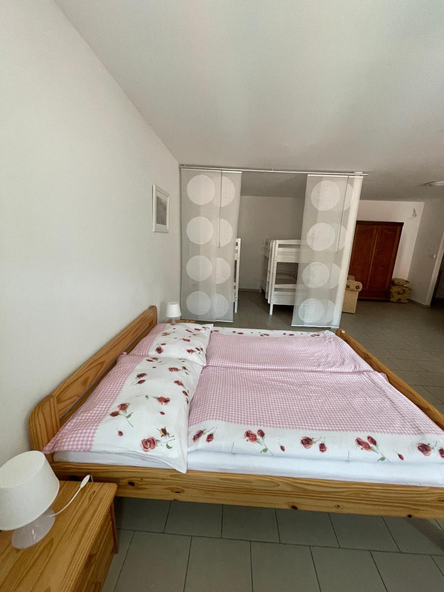 Trilety Mlyn Hotel Police Kültér fotó